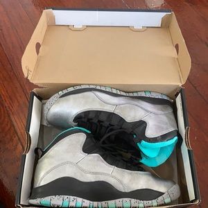 Air Jordan 10 Retro 30th BG size 6Y